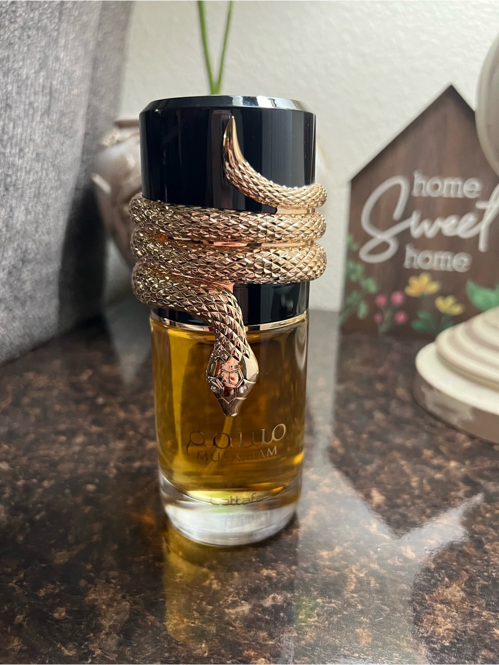 Lattafa Musamam eau de parfum spray 3.4 oz unisex